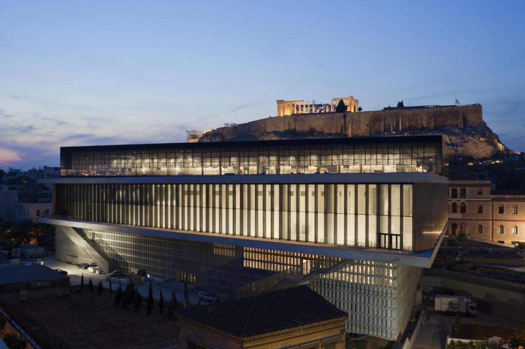 acropolis - Ulysses Apartments